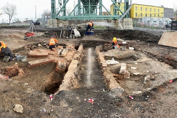 The kiln was demolished, but its chambers were still obvious. 