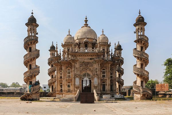 The mosque  of Bahar-ud-din Bhar