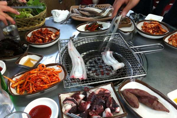 Grilled eel and all the sides.