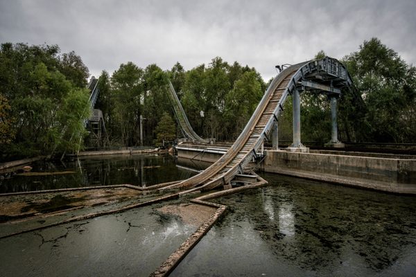 The crumbling tracks of the Ozarka Splash ride at Six Flags New Orleans.